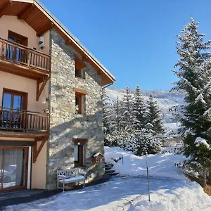 Appartement Coquelicot Confort Cosy Au Coeur Du Village De Martin, Saint-Martin-de-Belleville