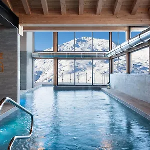 Ours Blanc Hotel & Spa Saint-Martin-de-Belleville